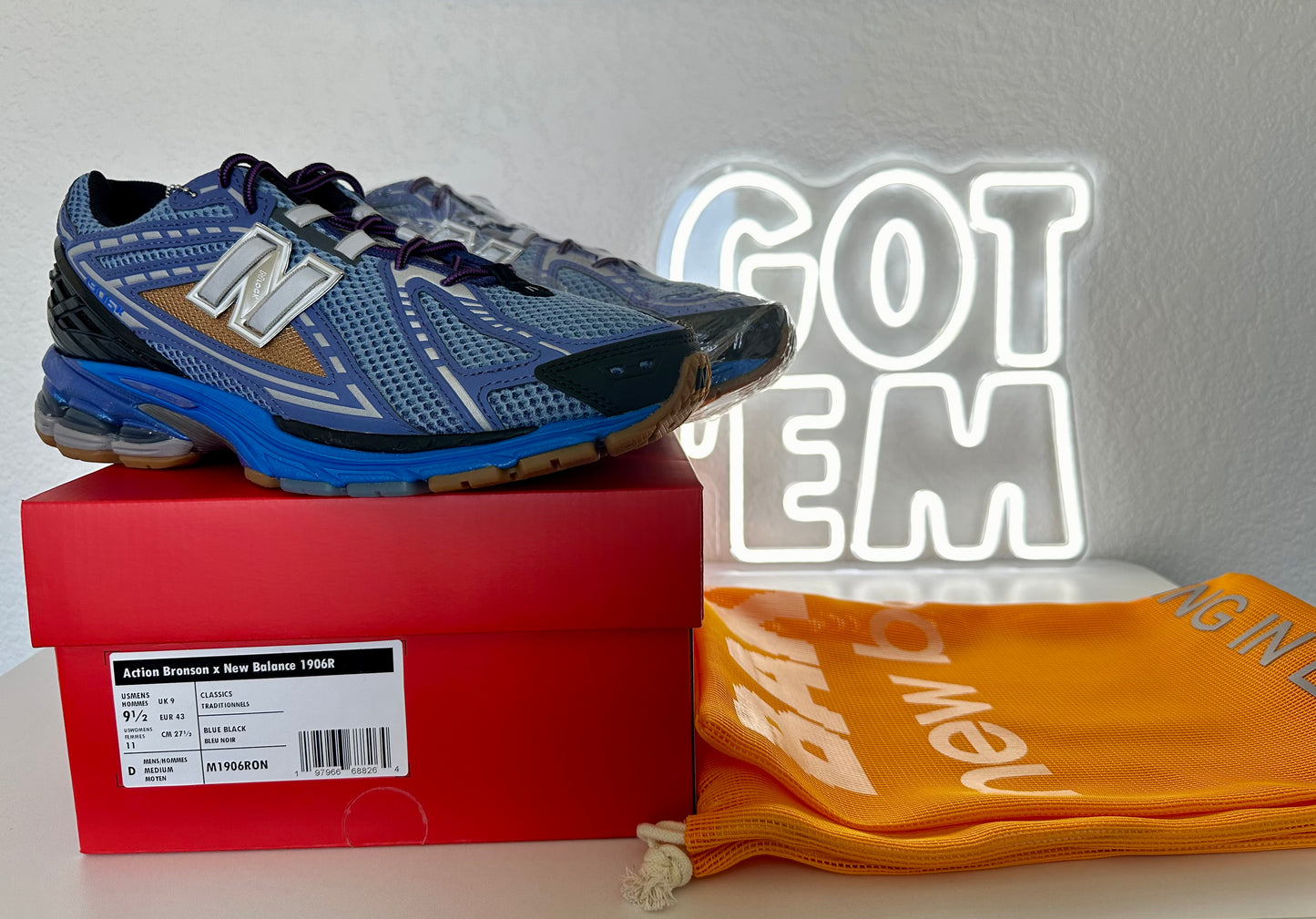 New Balance 1906R x Action Bronson Medusa Azul