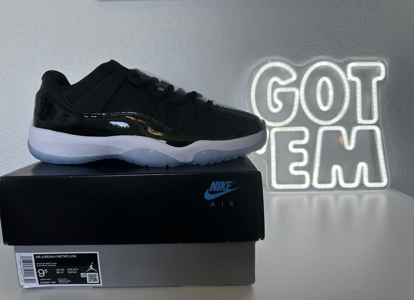 Air Jordan Retro 11 Low ‘Space Jam’