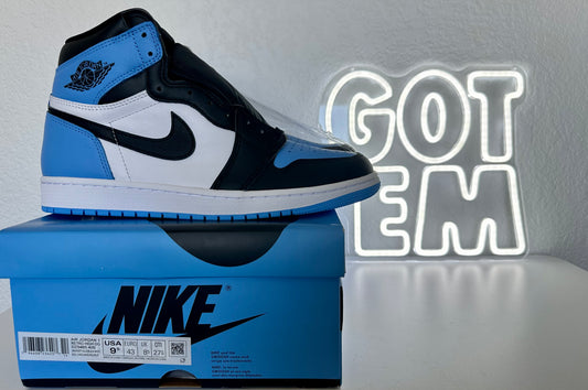 Air Jordan Retro 1 High OG UNC Toe